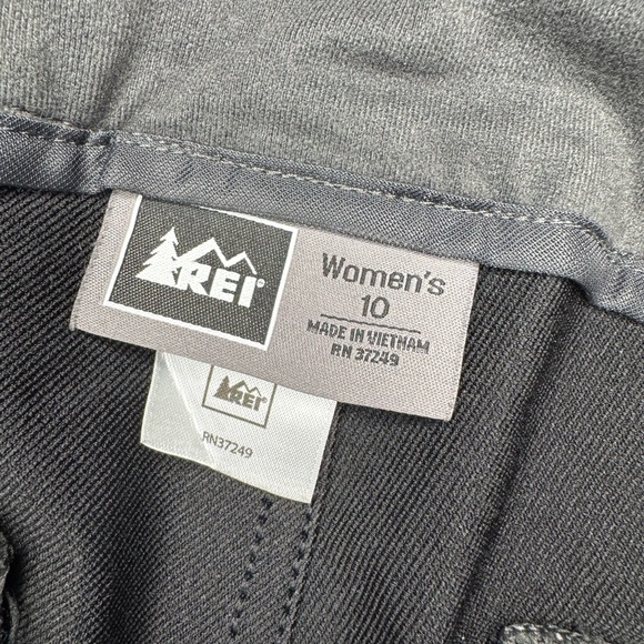 REI Woman’s Black trail pants-
Like new condition! - Picture 4 of 8